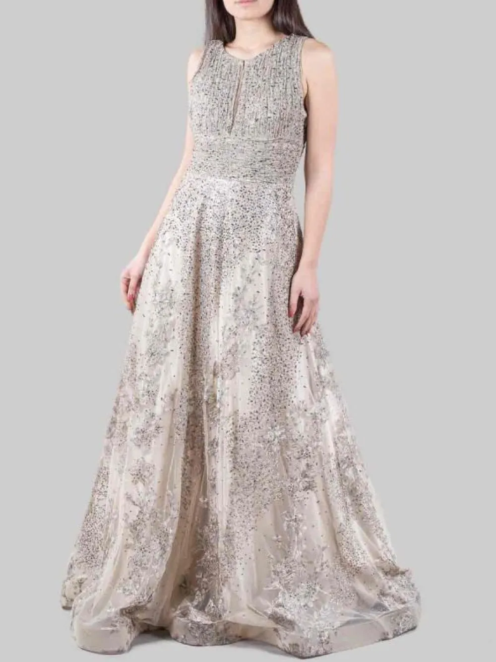 ABITO LUNGO DECORATO CON PERLINE, STRASS E RICAMI IN TESSUTO | CARLA RUIZ Online