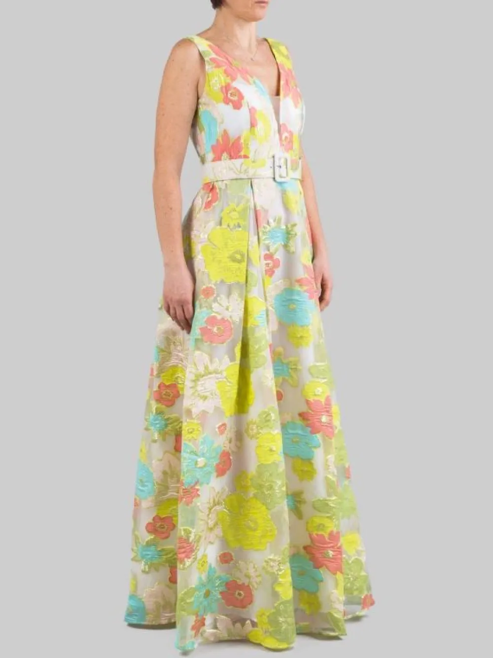 ABITO LUNGO REALIZZATO IN TULLE RICAMATO CON FIORI MULTICOLORE E CINTURA IN VITA | CARLA RUIZ Sale