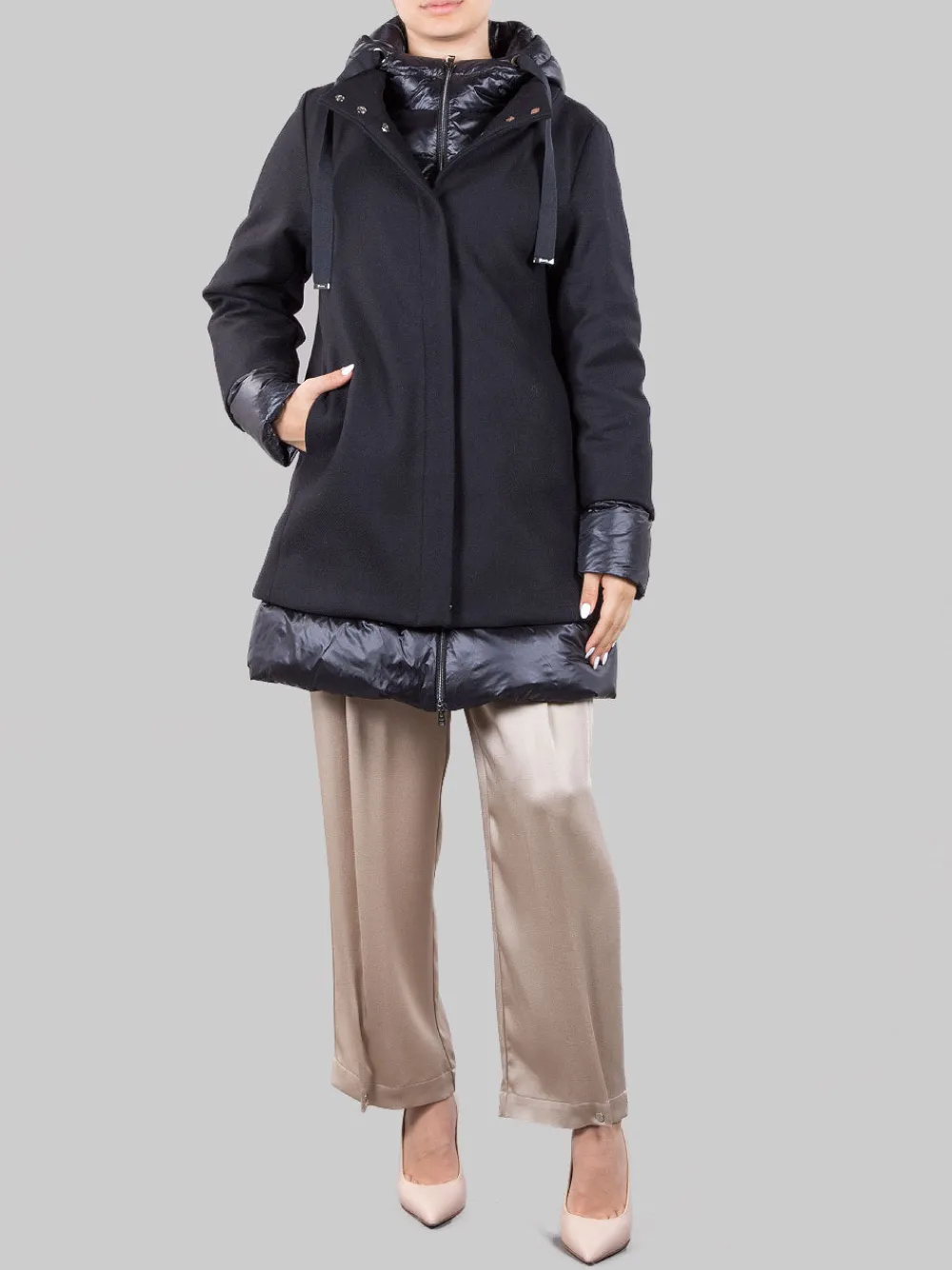 A-shape in bi-materiale | HERNO New