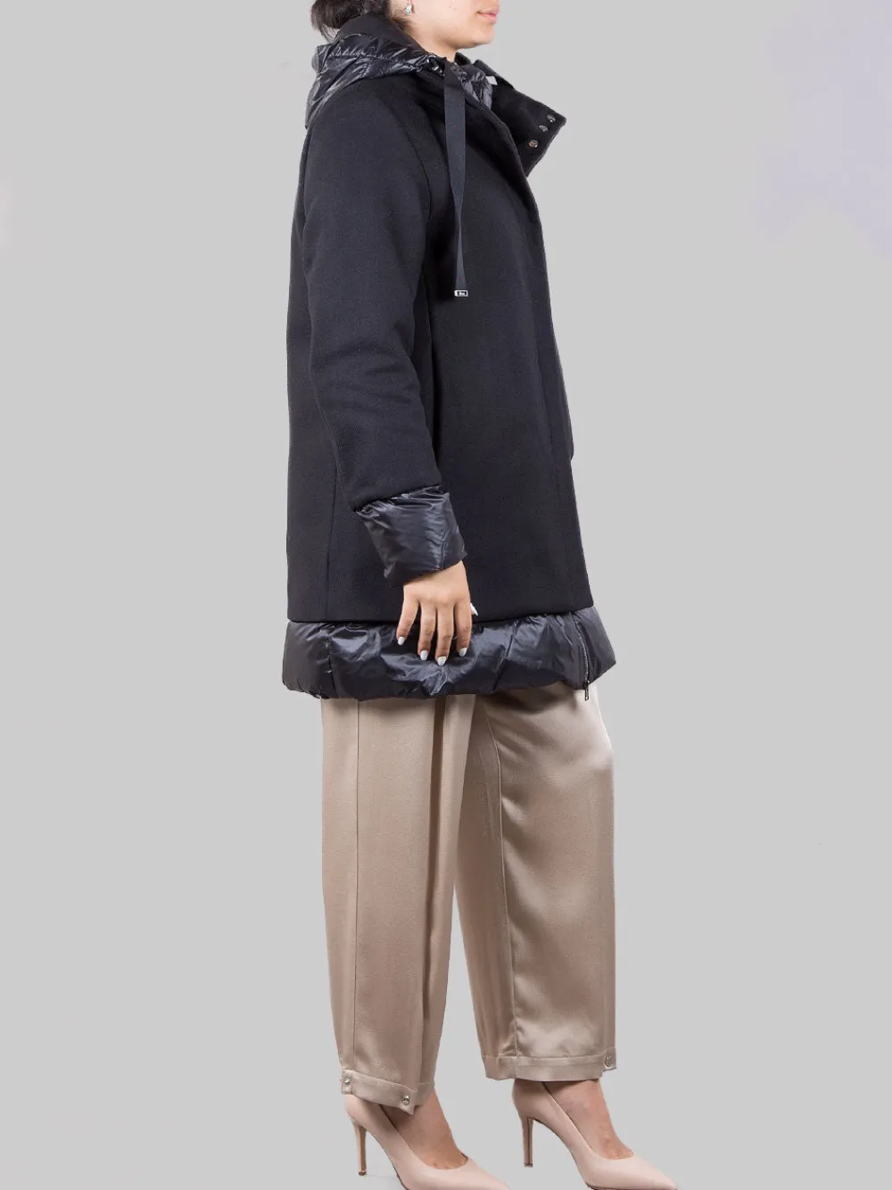 A-shape in bi-materiale | HERNO New
