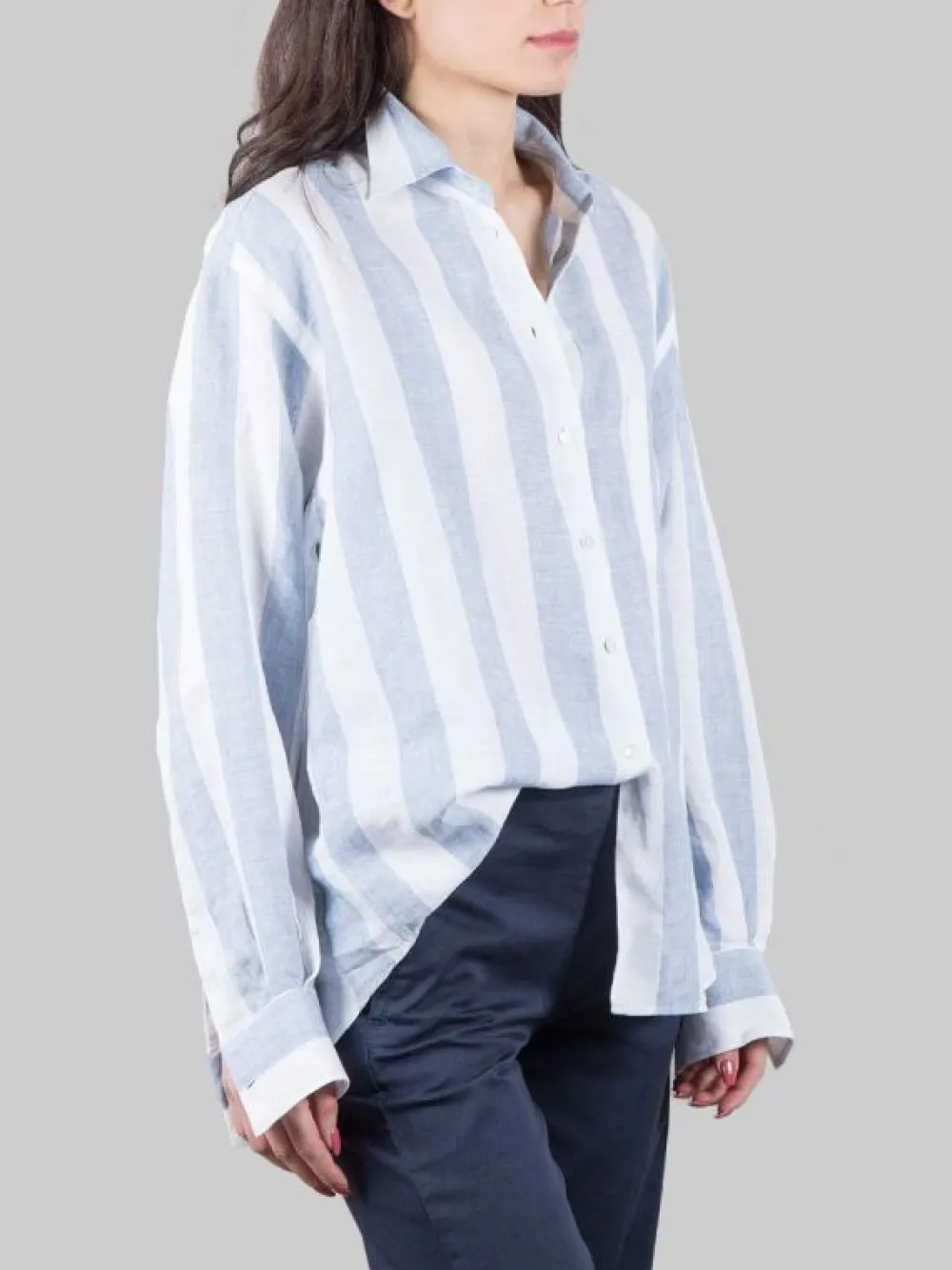 CAMICIA OVERSIZE IN LINO A RIGHE BIANCA E CELESTE | XACUS Online