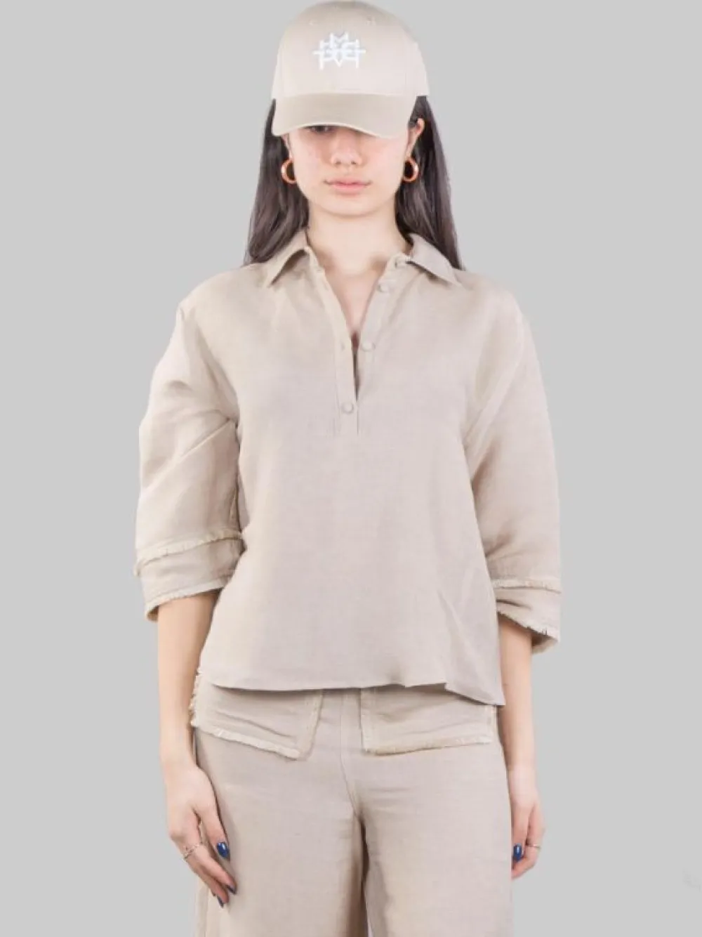 CAMICIA POLO SABBIA IN MORBIDO TESSUTO LINO E VISCOSA CON FRANGE | MARIA VITTORIA PAOLILLO Outlet