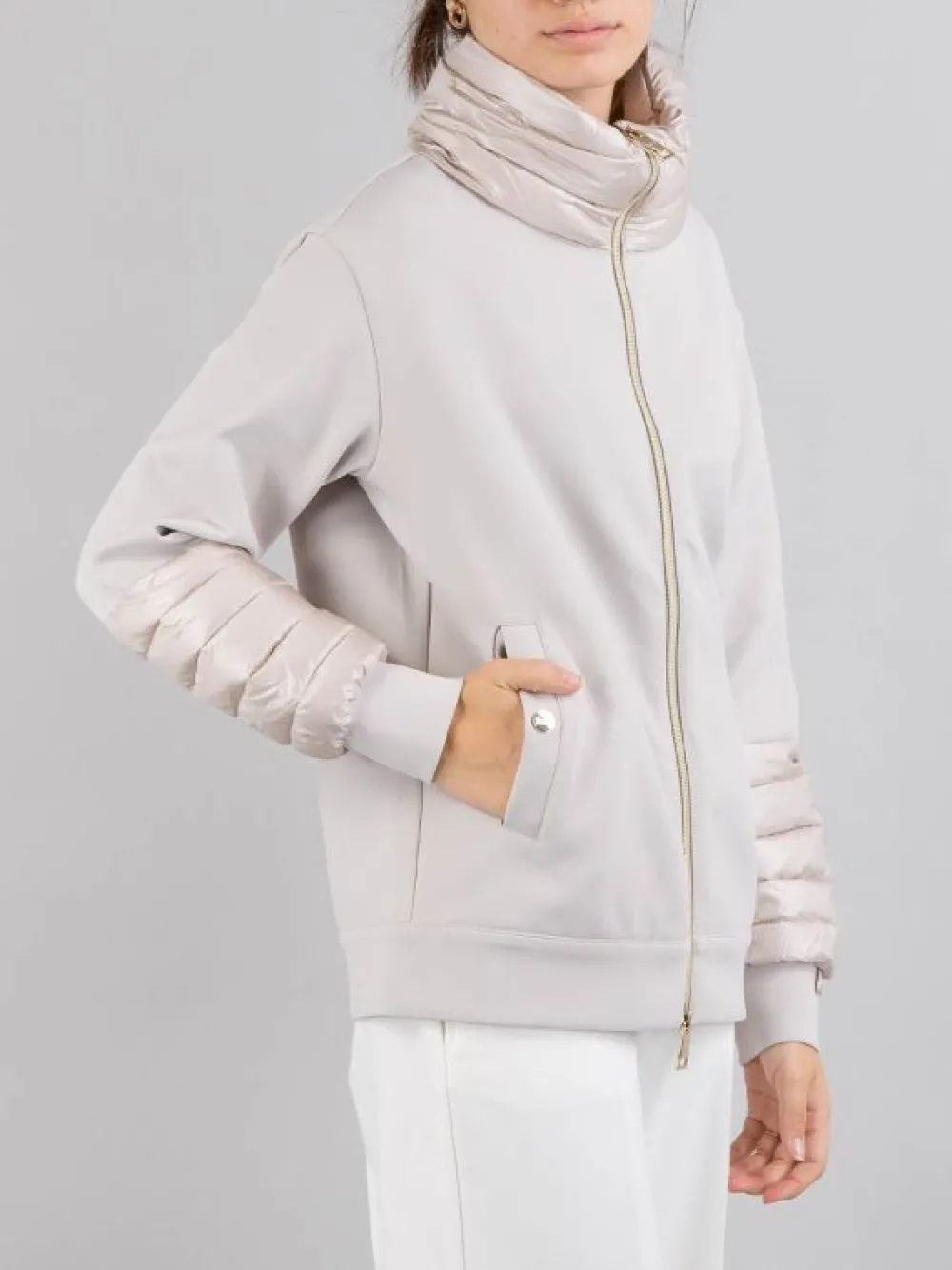 CAPPA RESORT IN TESSUTO SCUBA E DETTAGLI IN NYLON | HERNO Clearance