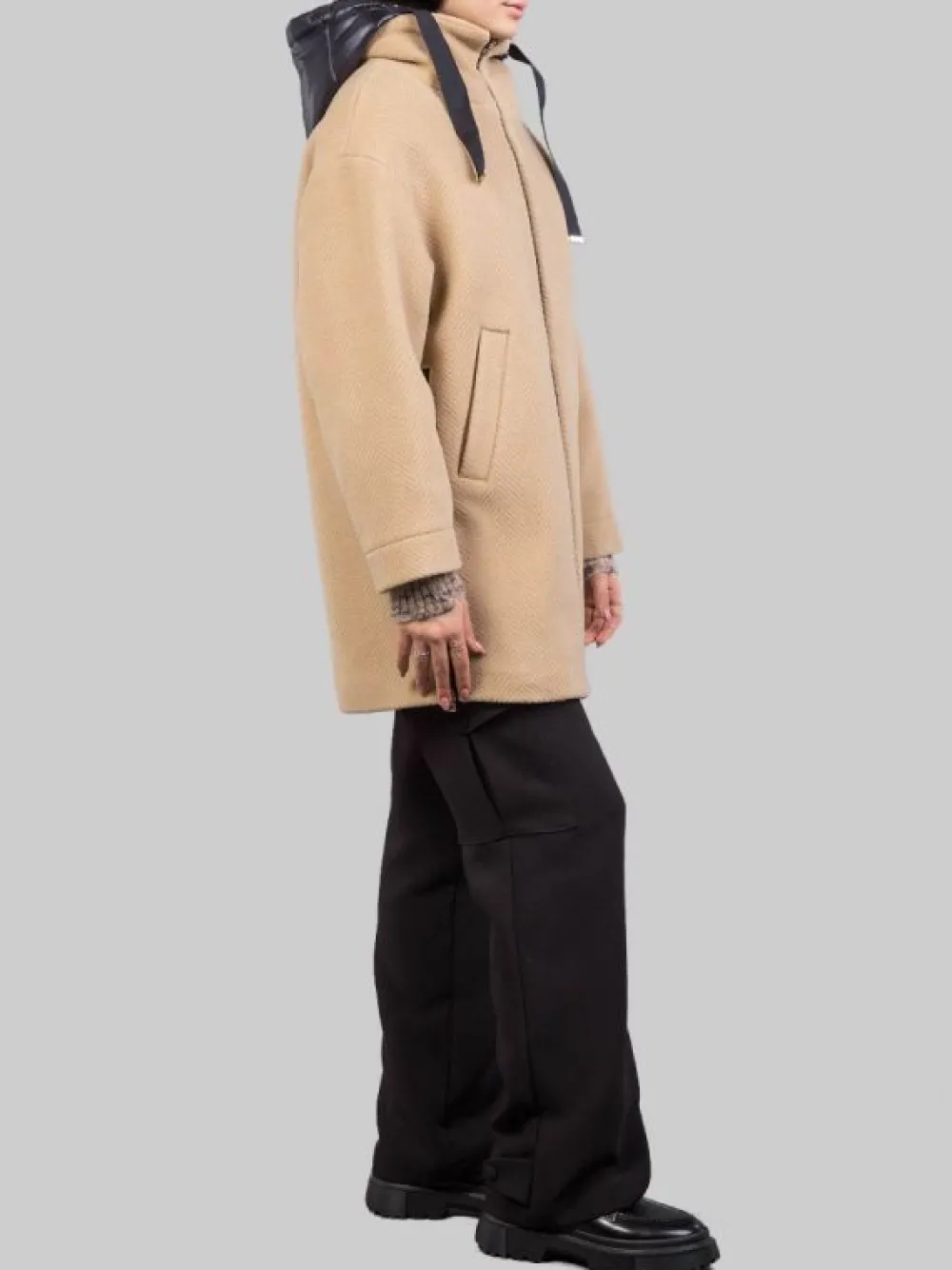 CAPPOTTO IN LANA CON IMBOTTITURA E CAPPUCCIO | HERNO Outlet