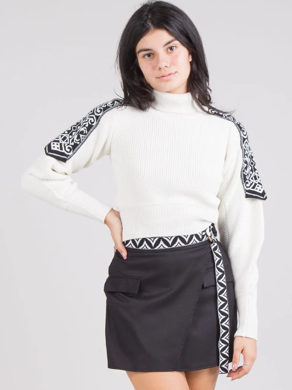 Dolcevita crop jacquard | AKEP Clearance