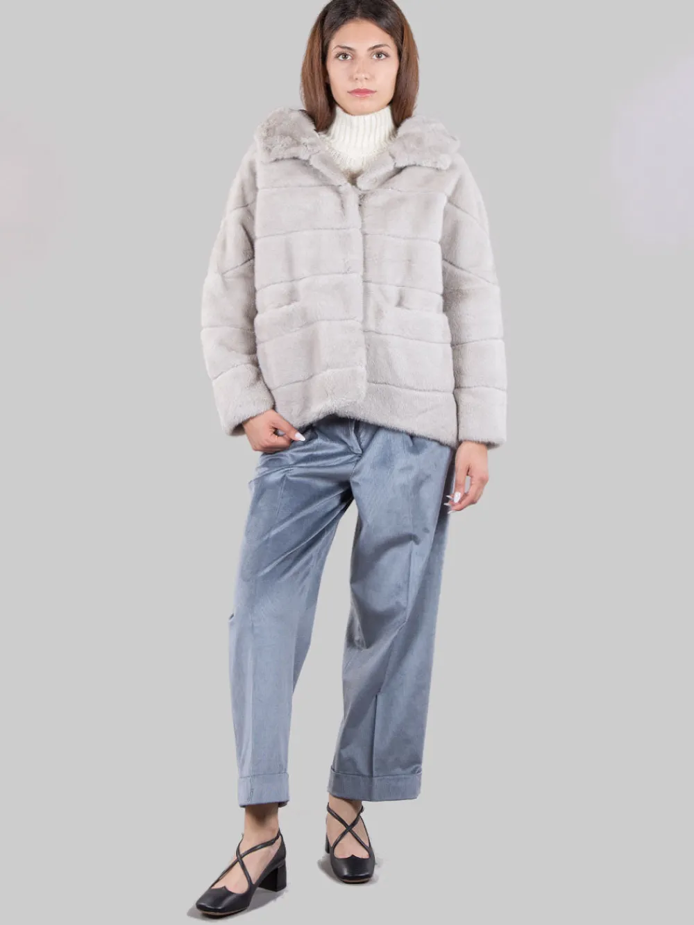 Ecopelliccia con cappuccio | BETTA CORRADI Fashion