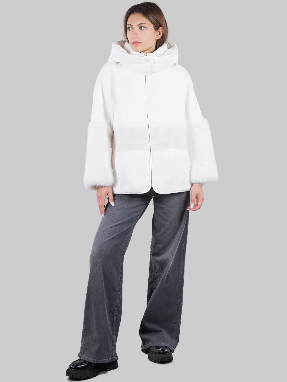 Ecopelliccia con cappuccio | VIOLANTI Discount