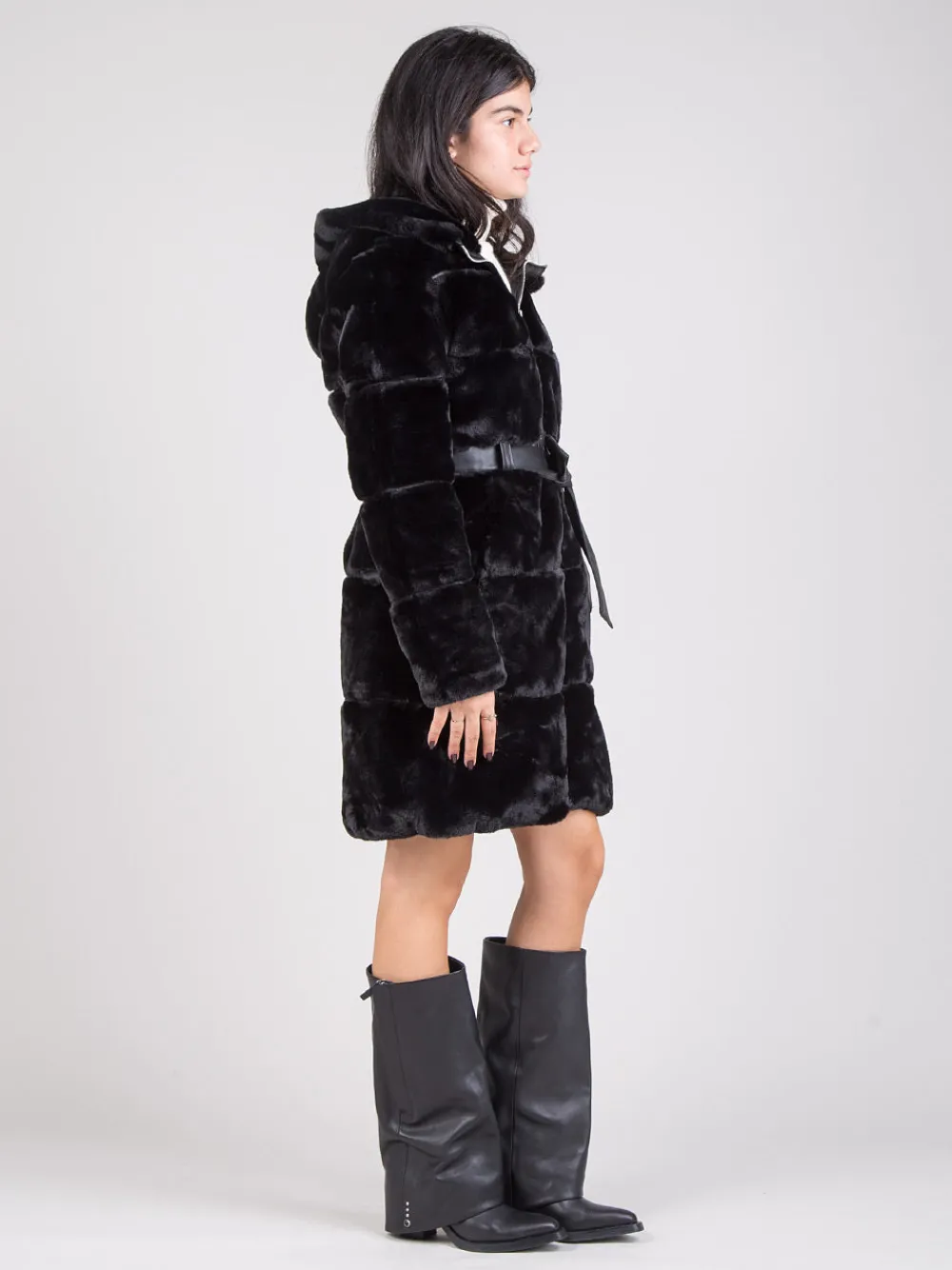 Ecopelliccia con cintura | RINO u0026 PELLE Clearance