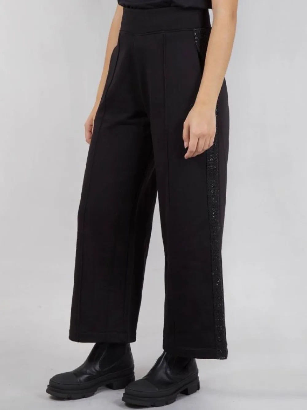 JOGGER CON INSERTO LATERALE IN BOUCLÉ | KARL LAGERFELD Hot