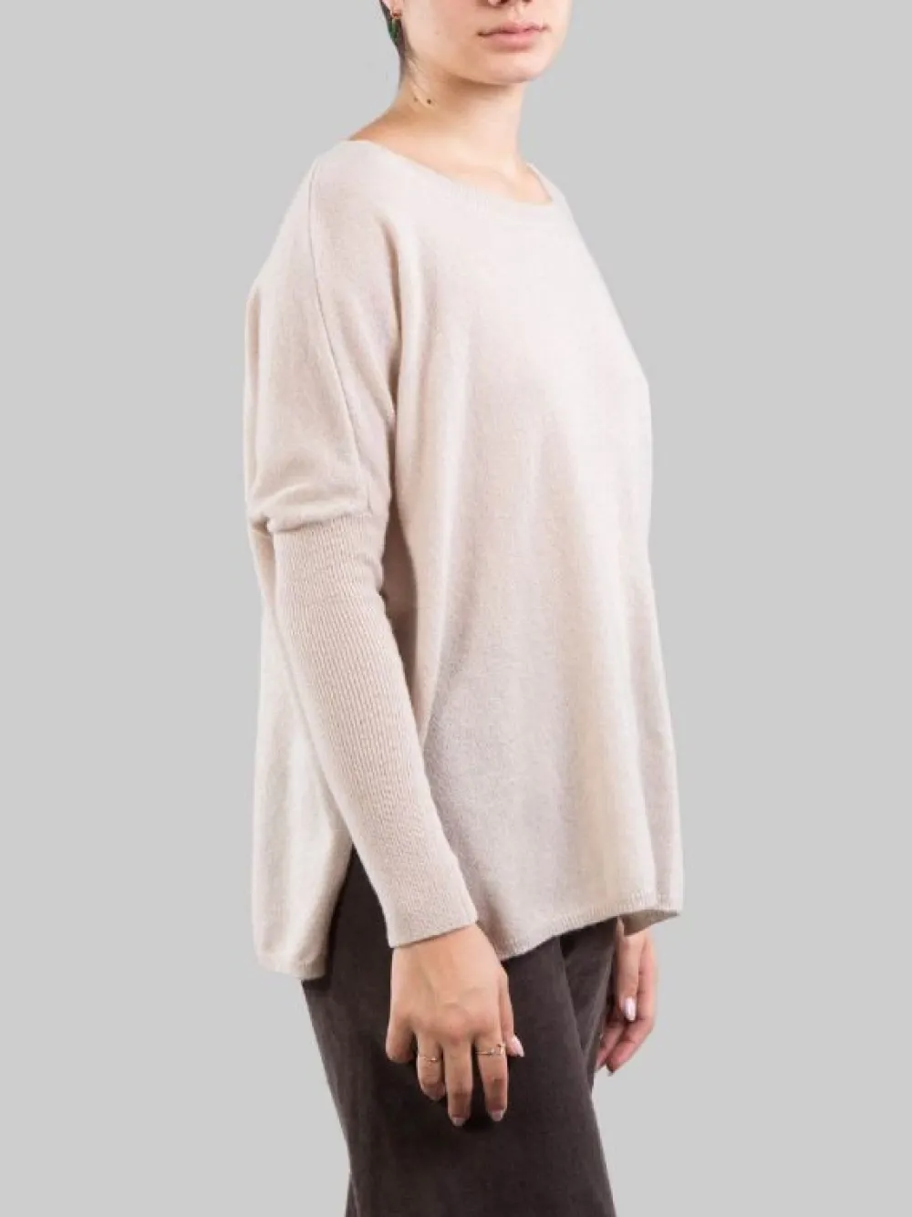 MAGLIA CHIARO GIROCOLLO MODELLO BOXY IN CASHMERE | ABSOLUT CASHMERE Best