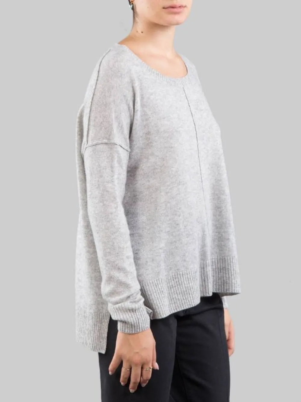 MAGLIA CHIARO IN CASHMERE GIROCOLLO CON RIGA | ABSOLUT CASHMERE Sale