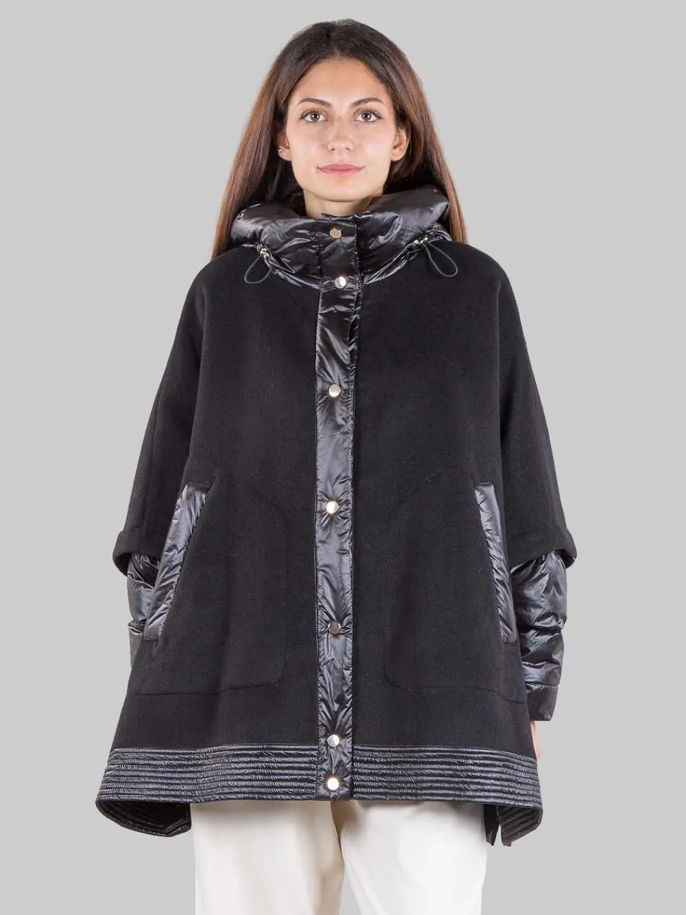 Mantella con cappuccio | VIOLANTI Best