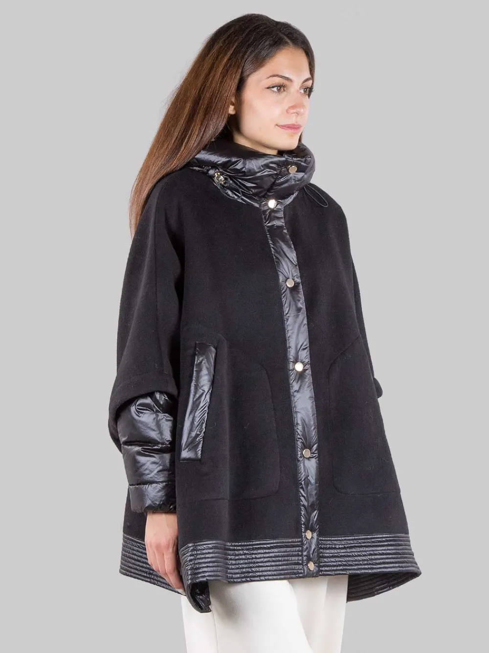 Mantella con cappuccio | VIOLANTI Best