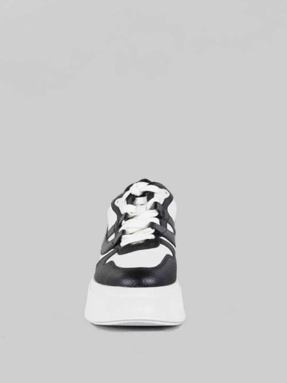 MAXI SNEAKER MATCH IN PELLE BICOLORE BIANCA E NERA | ASH Discount