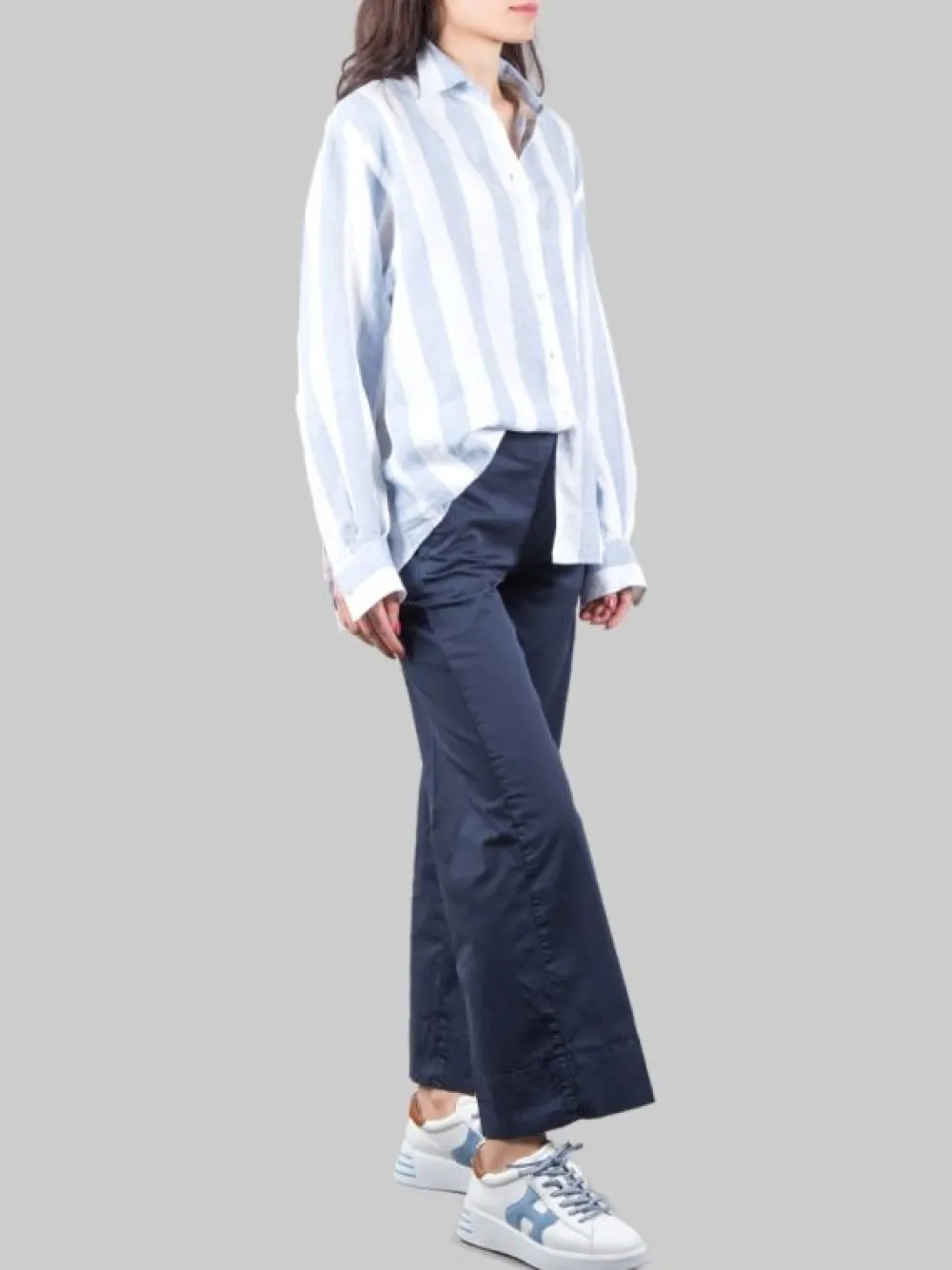 PANTALONI RELAXED A GAMBA LARGA IN COTONE BLU ELASTICIZZATO | CIGALA'S New