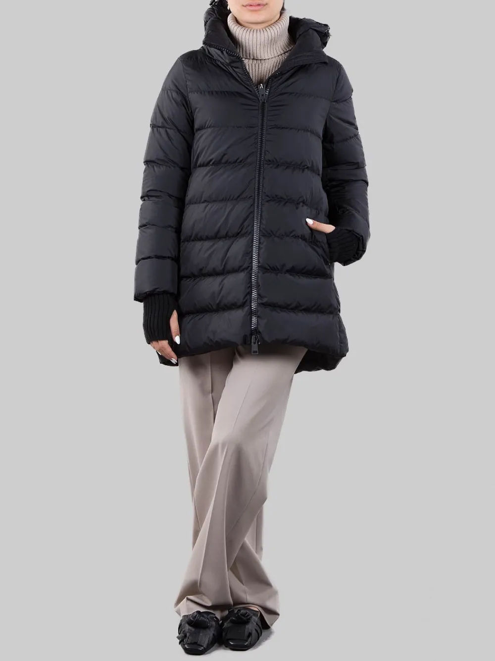 Piumino medio con cappuccio | HERNO Clearance
