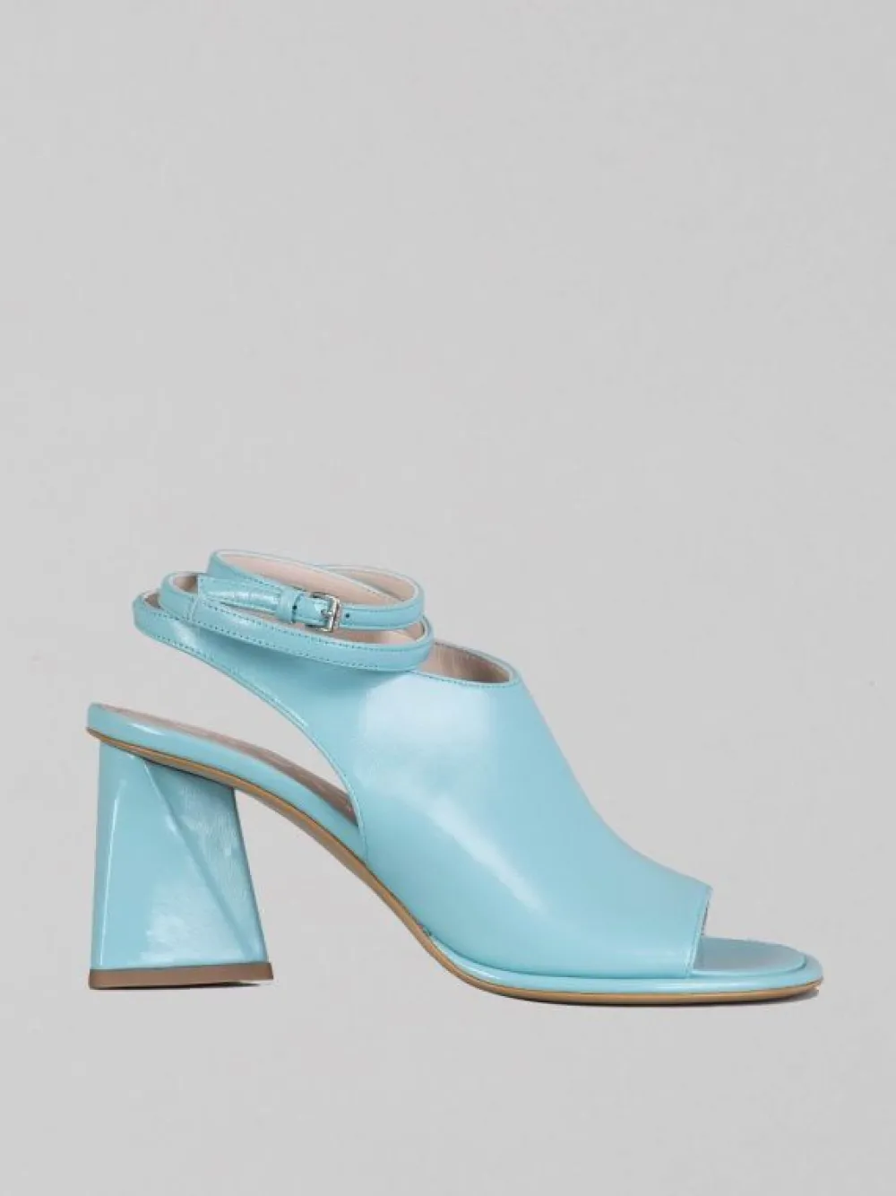 SANDALI IN PELLE | STRATEGIA Hot