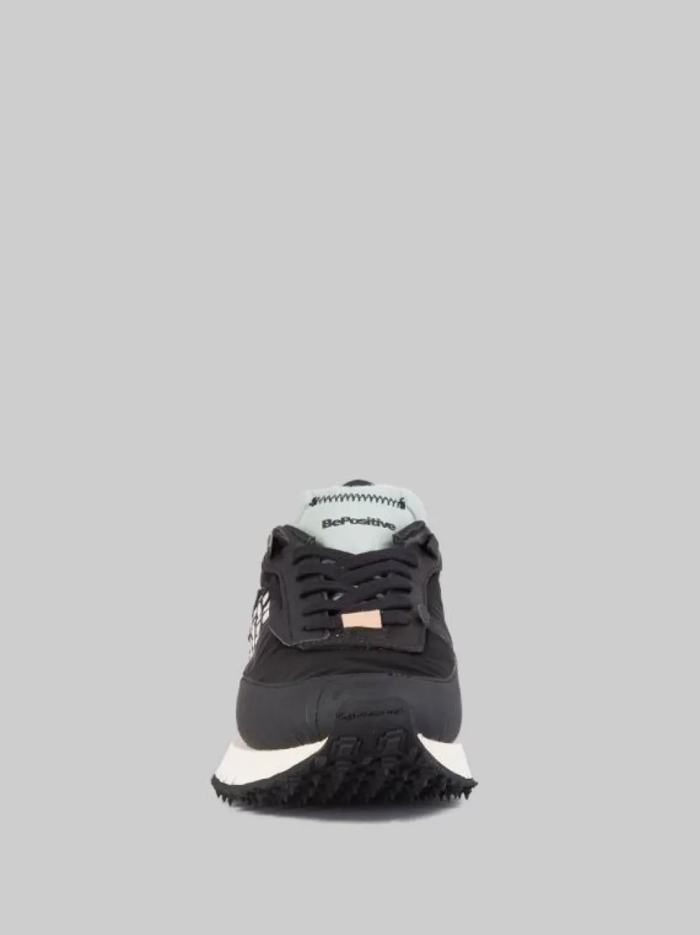 SNEAKER IN PELLE, NYLON LUCIDO E MATERIALE TECNICO EFFETTO GOMMATO REALIZZATA A MANO | BE POSITIVE Discount