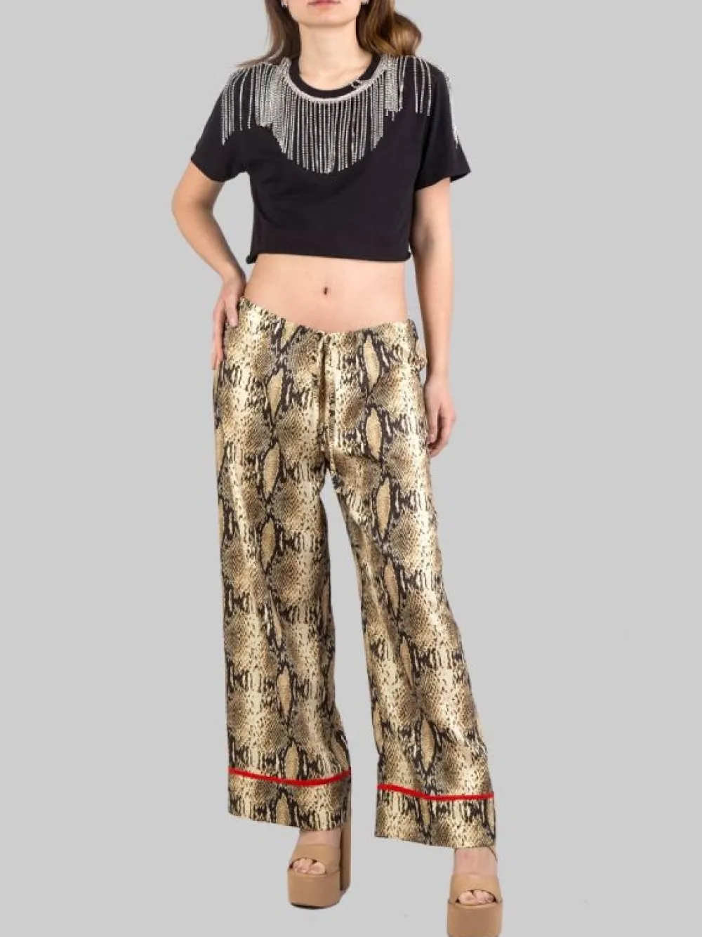 T-SHIRT CORTA NERA CON FRANGE DI STRASS | 5 PROGRESS Online