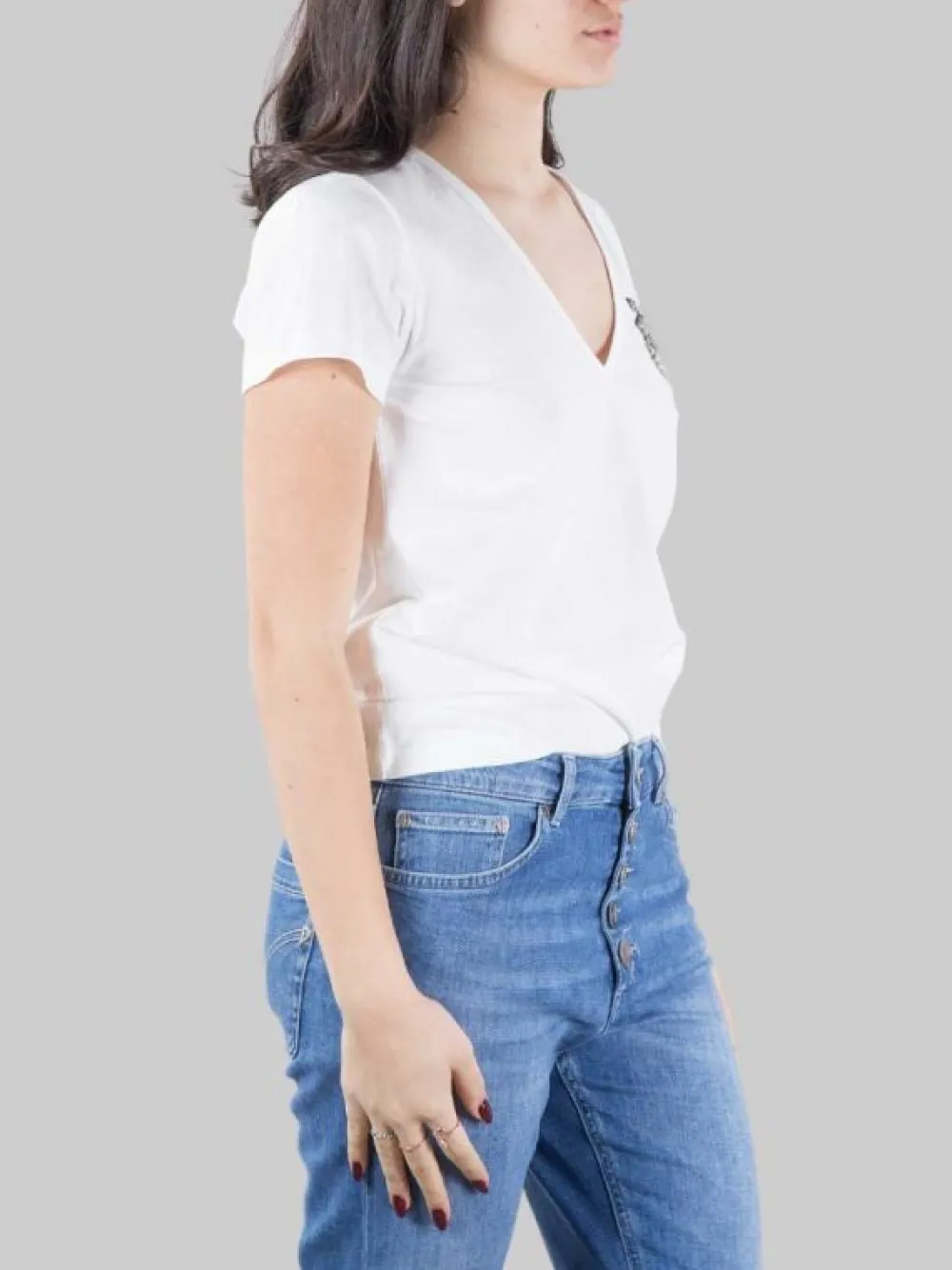 T-SHIRT TURBATO BIANCA CON LOGO IN STRASS E PERLINE | PINKO Outlet